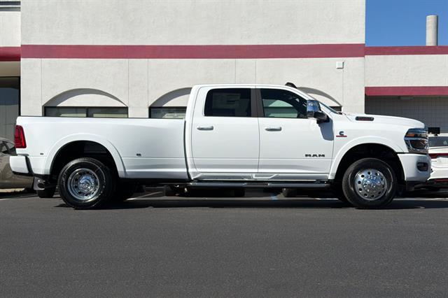 New 2027 Ram 3500 LARAMIE CREW CAB 4X4 8' BOX Pickup