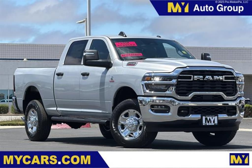 New 2026 Ram 2500 TRADESMAN CREW CAB 4X4 6'4 BOX Pickup