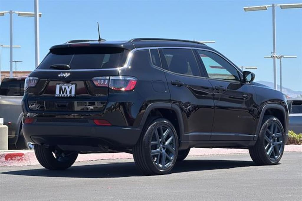 New 2026 Jeep Compass LATITUDE ALTITUDE 4X4 Sport Utility