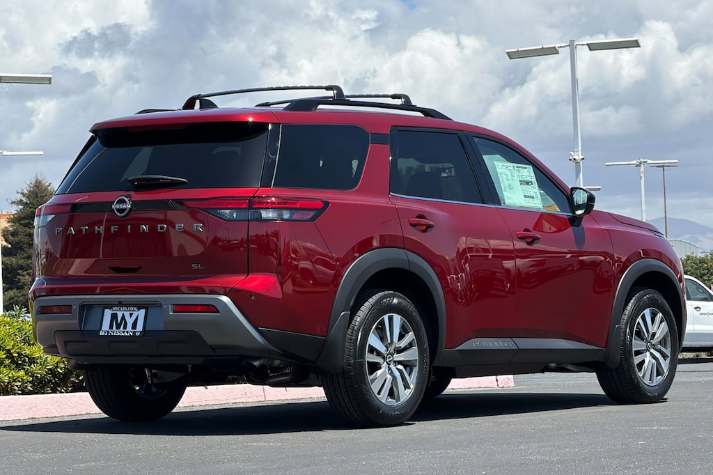 New 2026 Nissan Pathfinder SL SUV