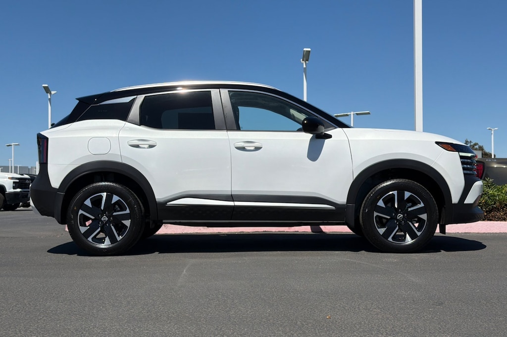 New 2026 Nissan Kicks SV SUV