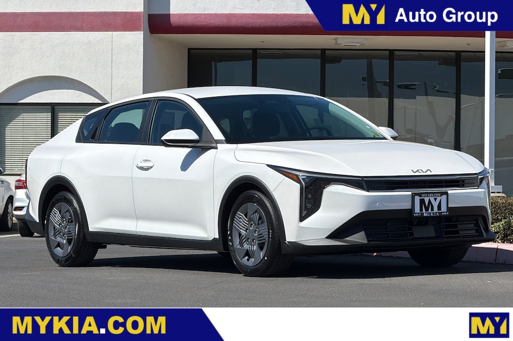 New 2026 Kia K4 LX Sedan
