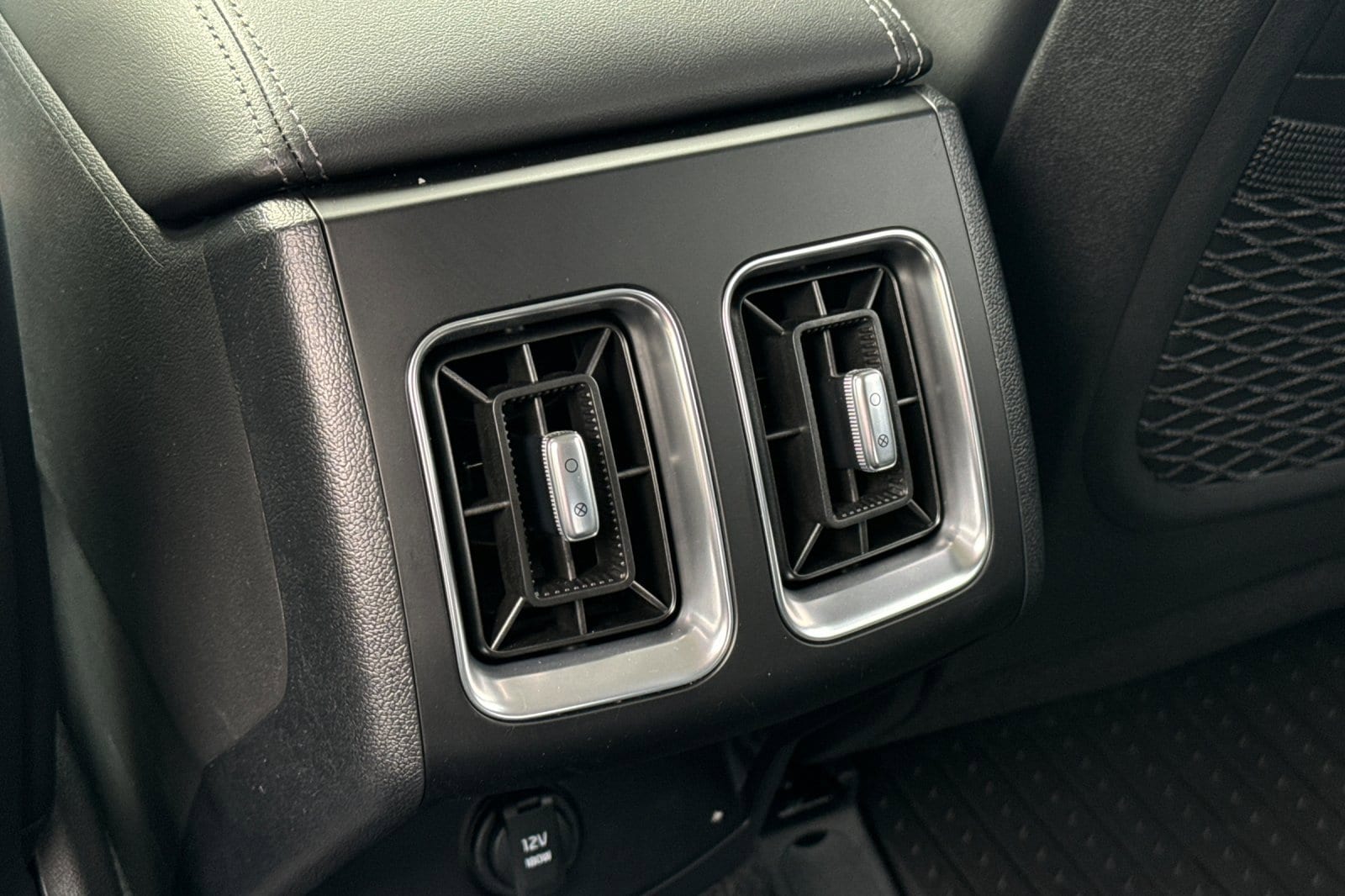 2026 Kia Sorento EX Hybrid - Photo 14