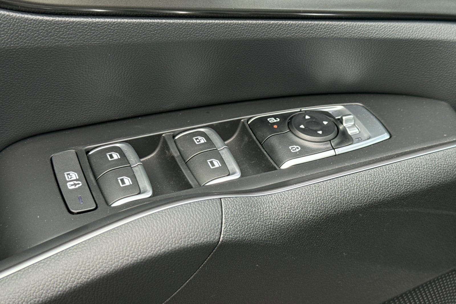 2026 Kia Sorento EX Hybrid - Photo 12