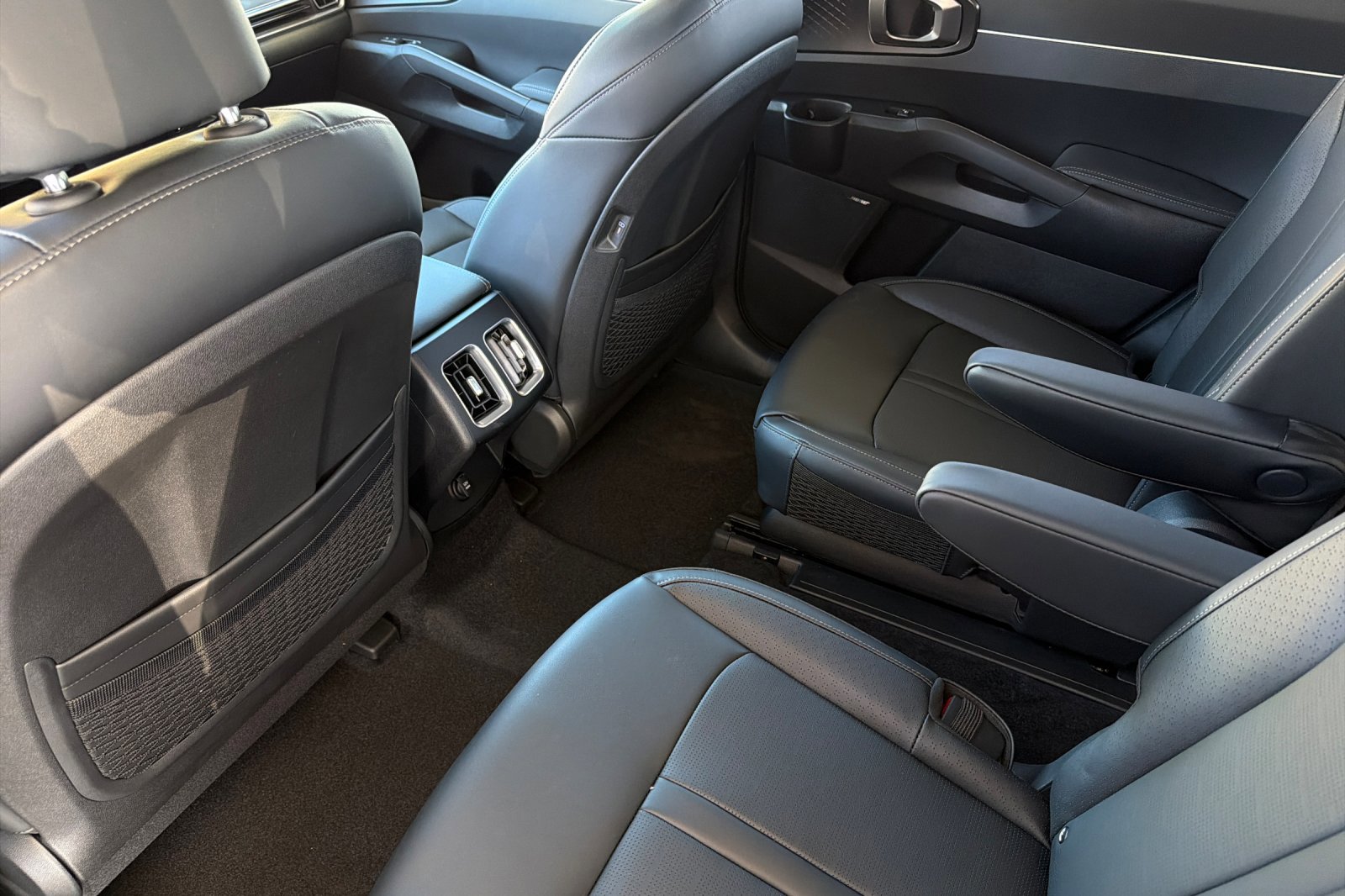 2026 Kia Sorento EX Hybrid - Photo 26