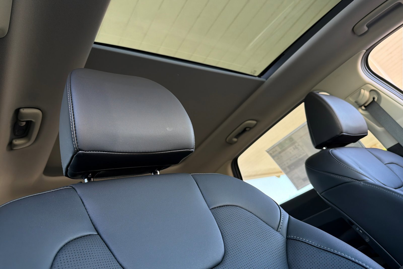 2026 Kia Sorento EX Hybrid - Photo 40