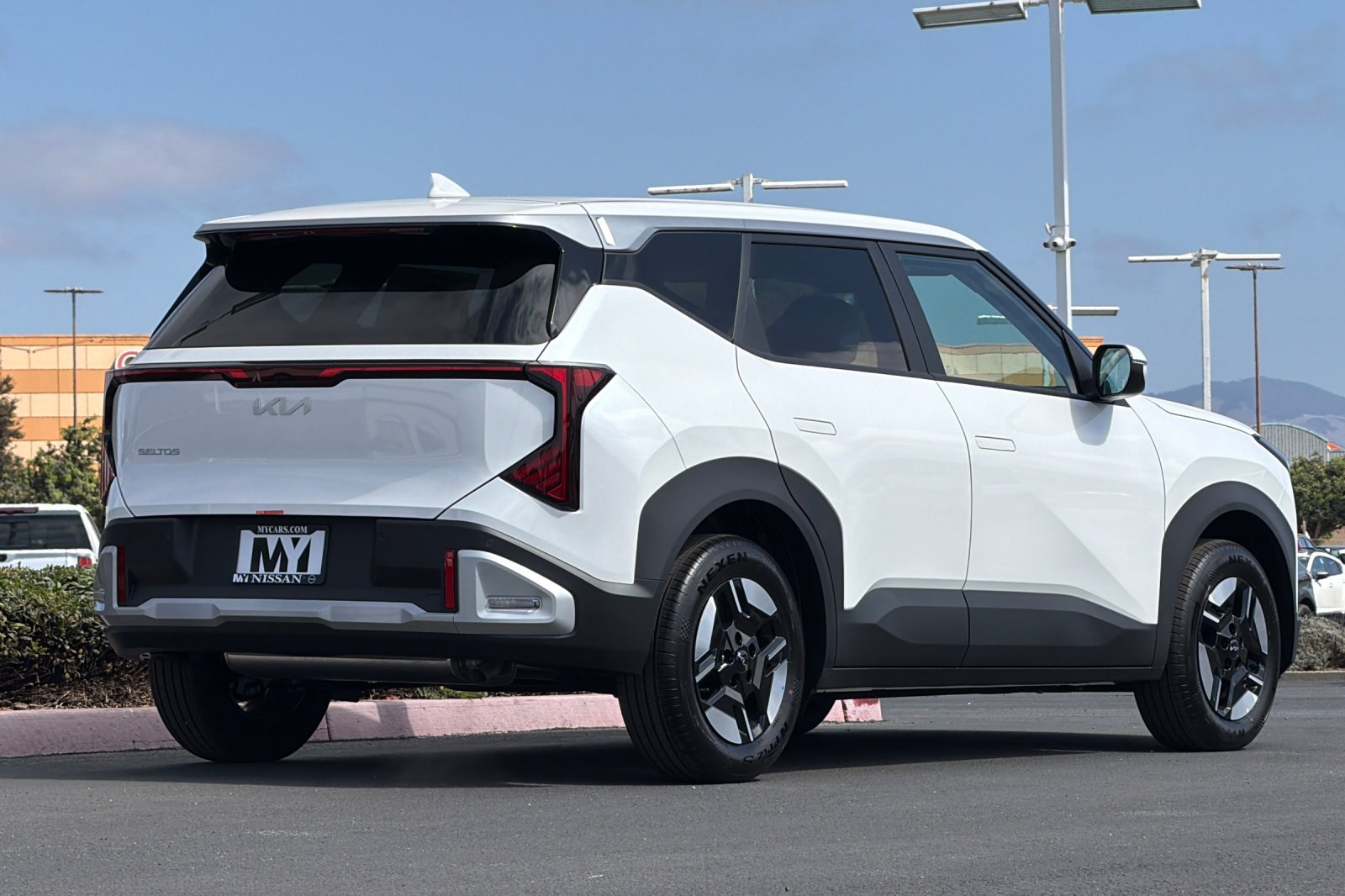 New 2027 Kia Seltos LX SUV