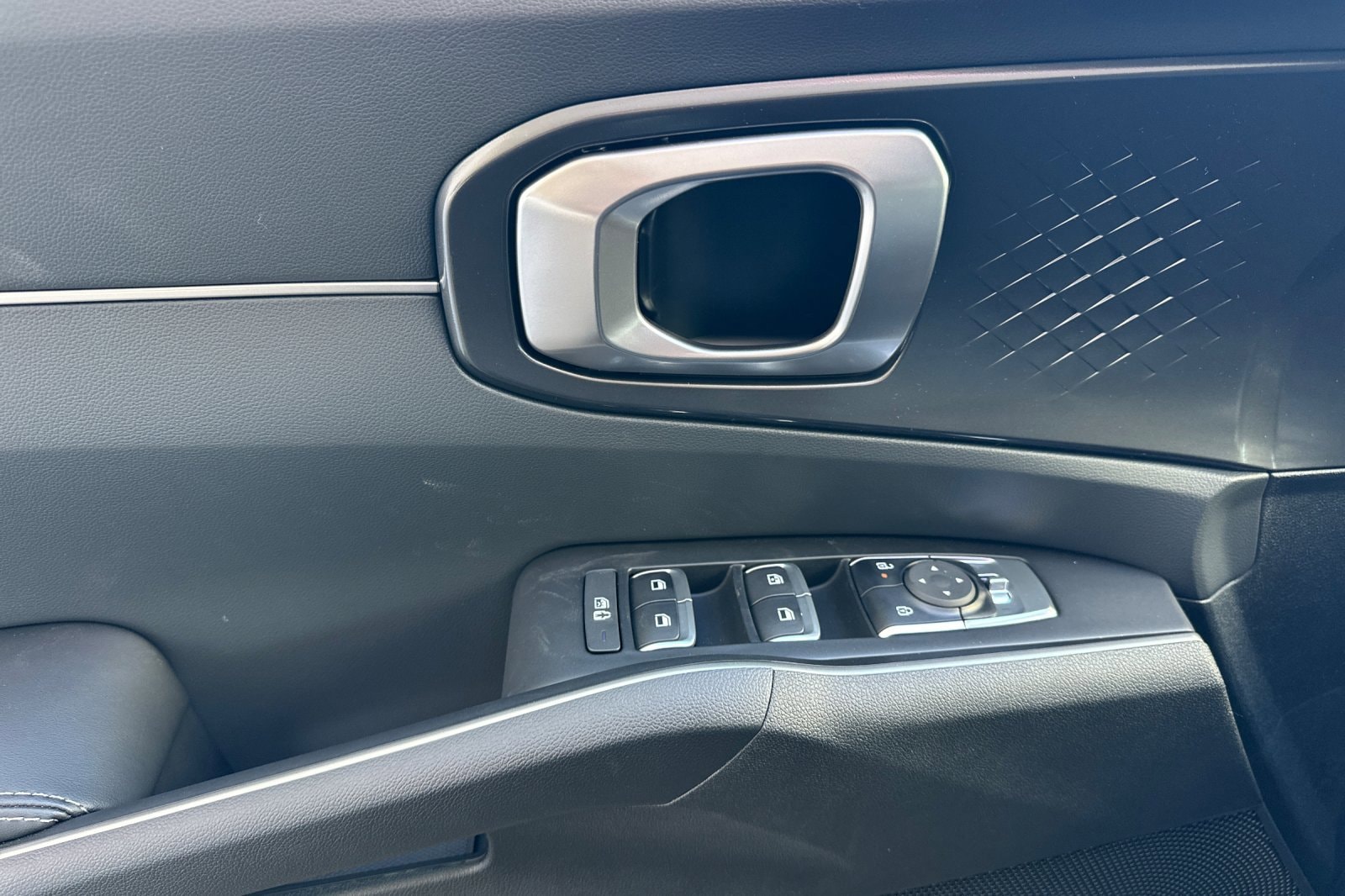 2026 Kia Sorento S - Photo 11