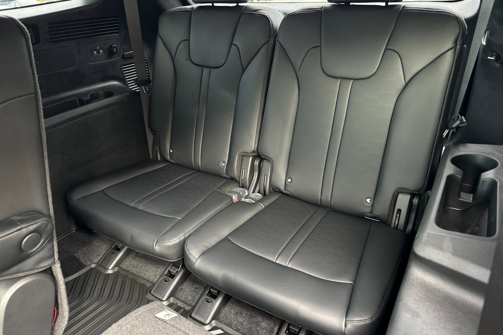 2026 Kia Sorento EX Hybrid - Photo 17