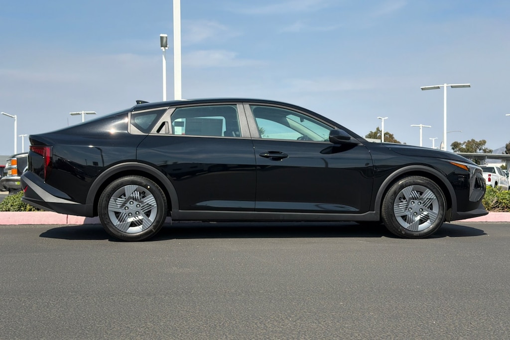 New 2026 Kia K4 LX Sedan
