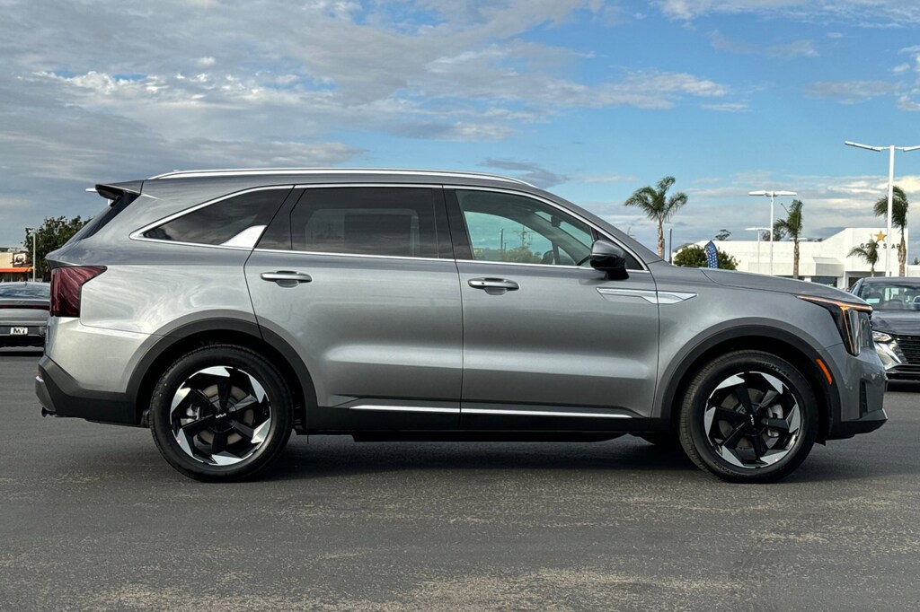 New 2026 Kia Sorento Hybrid EX SUV