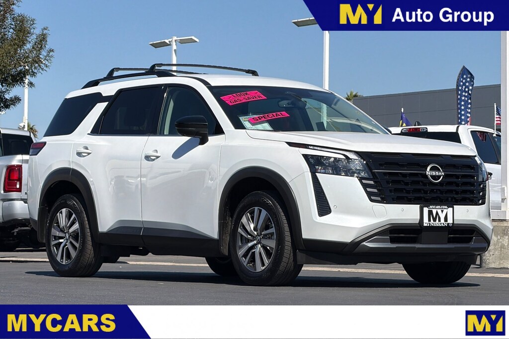 Used 2026 Nissan Pathfinder SL SUV