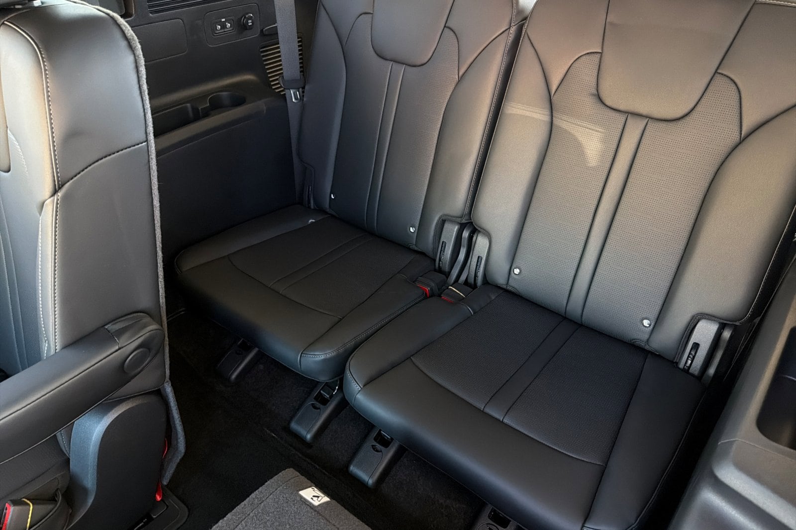 2026 Kia Sorento EX Hybrid - Photo 34