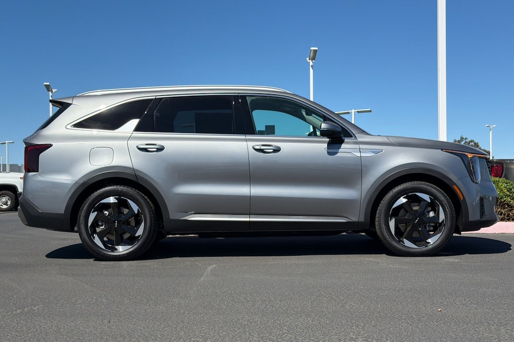 New 2026 Kia Sorento Plug-In Hybrid EX SUV