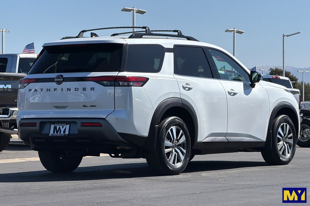 Used 2026 Nissan Pathfinder SL SUV