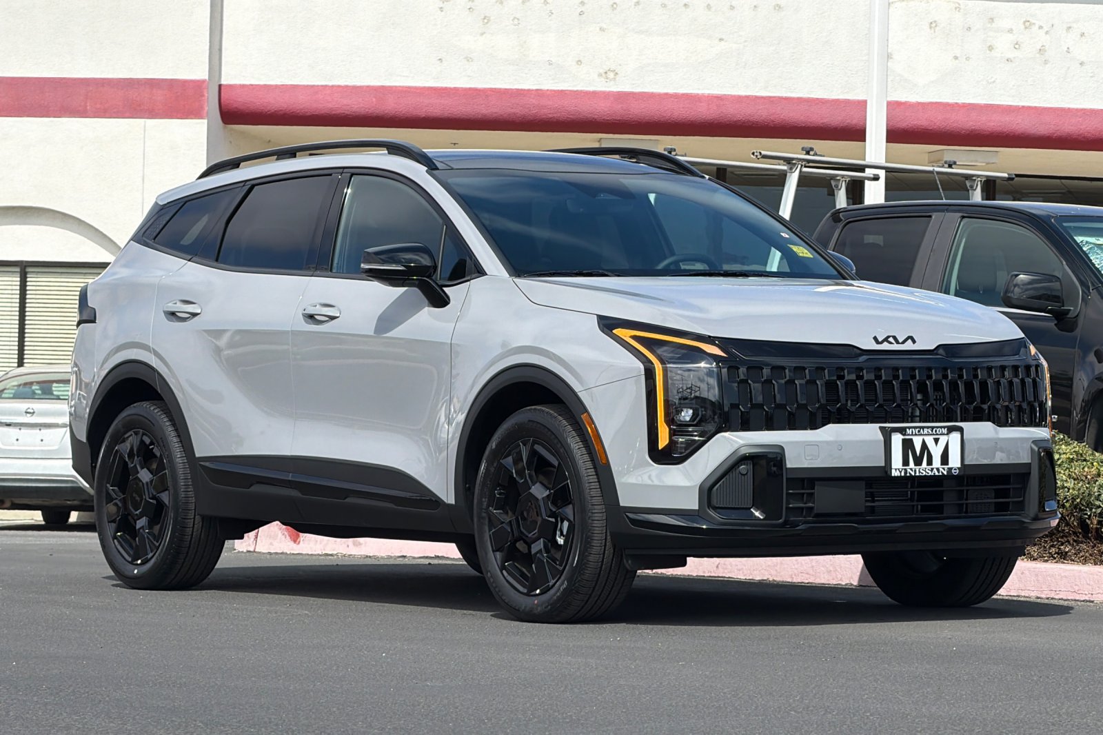 New 2026 Kia Sportage Hybrid X-Line SUV