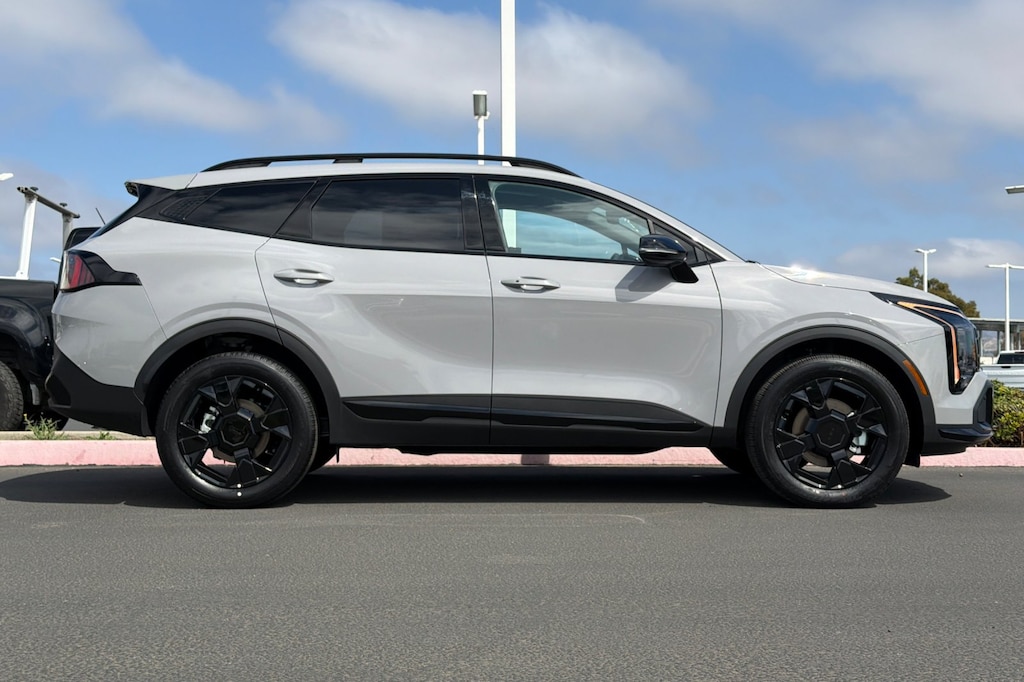 New 2026 Kia Sportage Hybrid X-Line SUV
