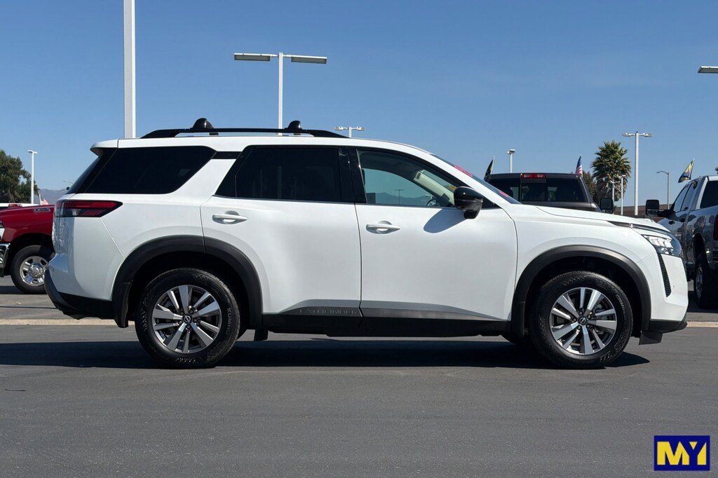 Used 2026 Nissan Pathfinder SL SUV