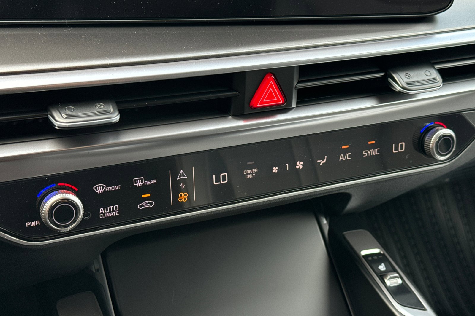 2026 Kia Sorento EX Hybrid - Photo 22