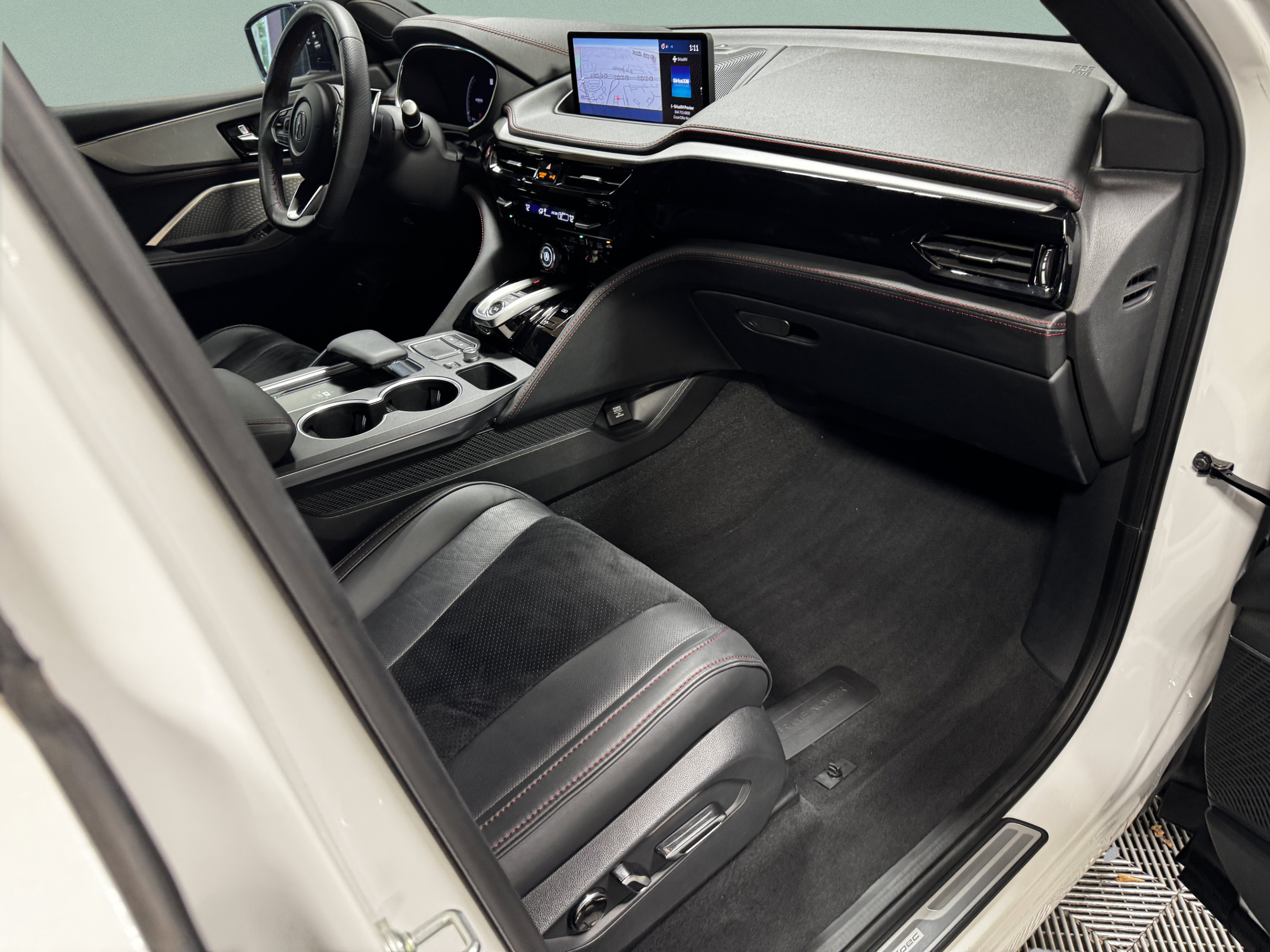 2024 Acura MDX A-Spec Package - Photo 12