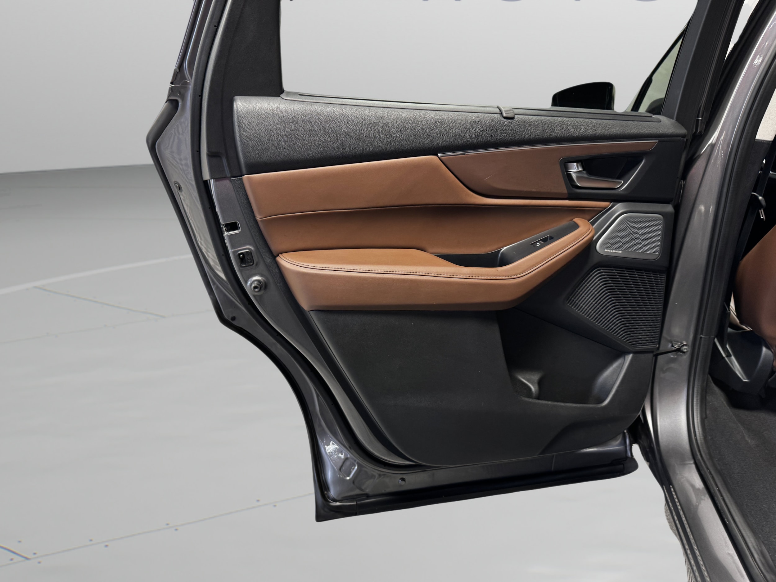 2025 Acura MDX Technology Package - Photo 15