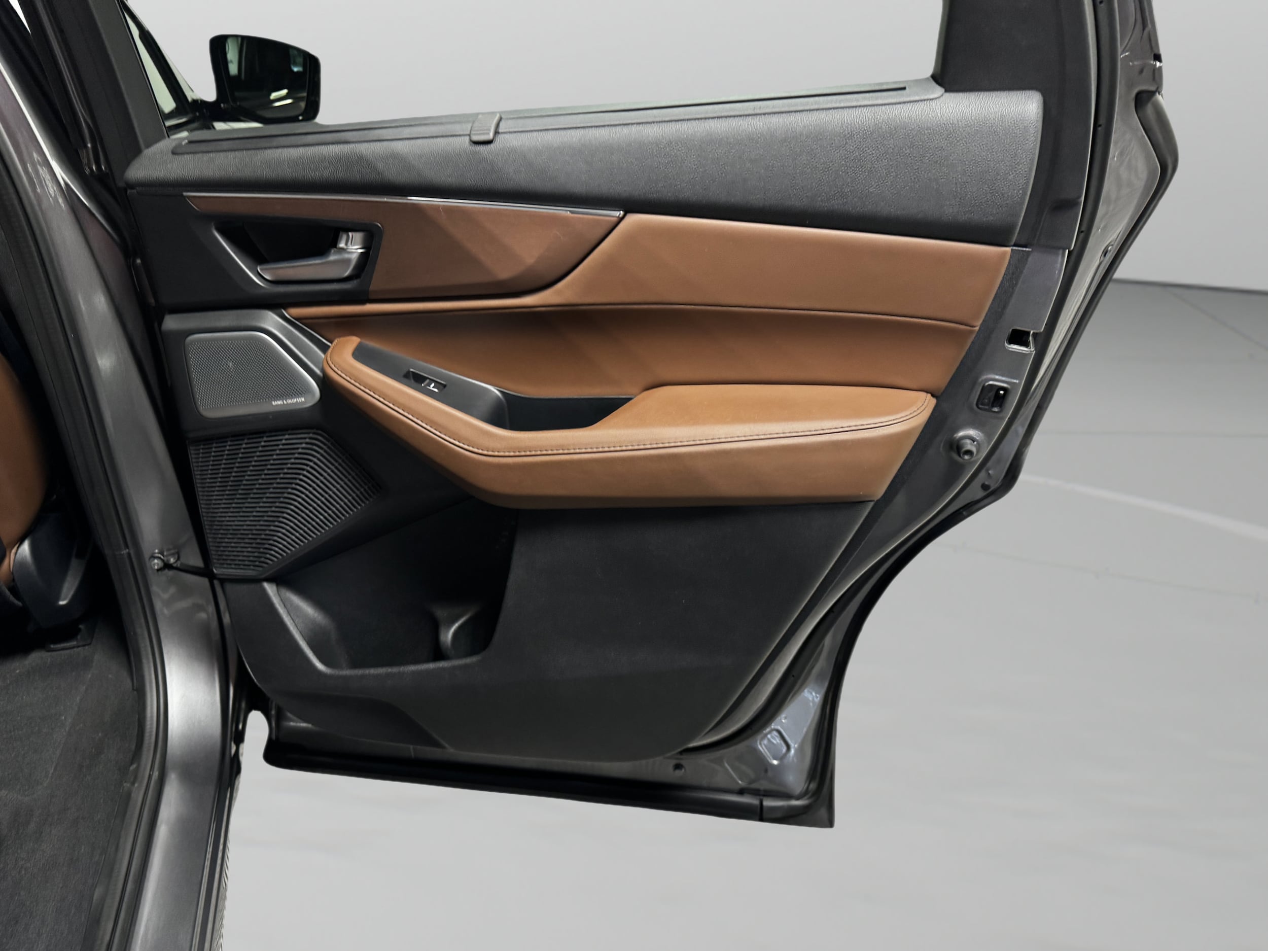 2025 Acura MDX Technology Package - Photo 17