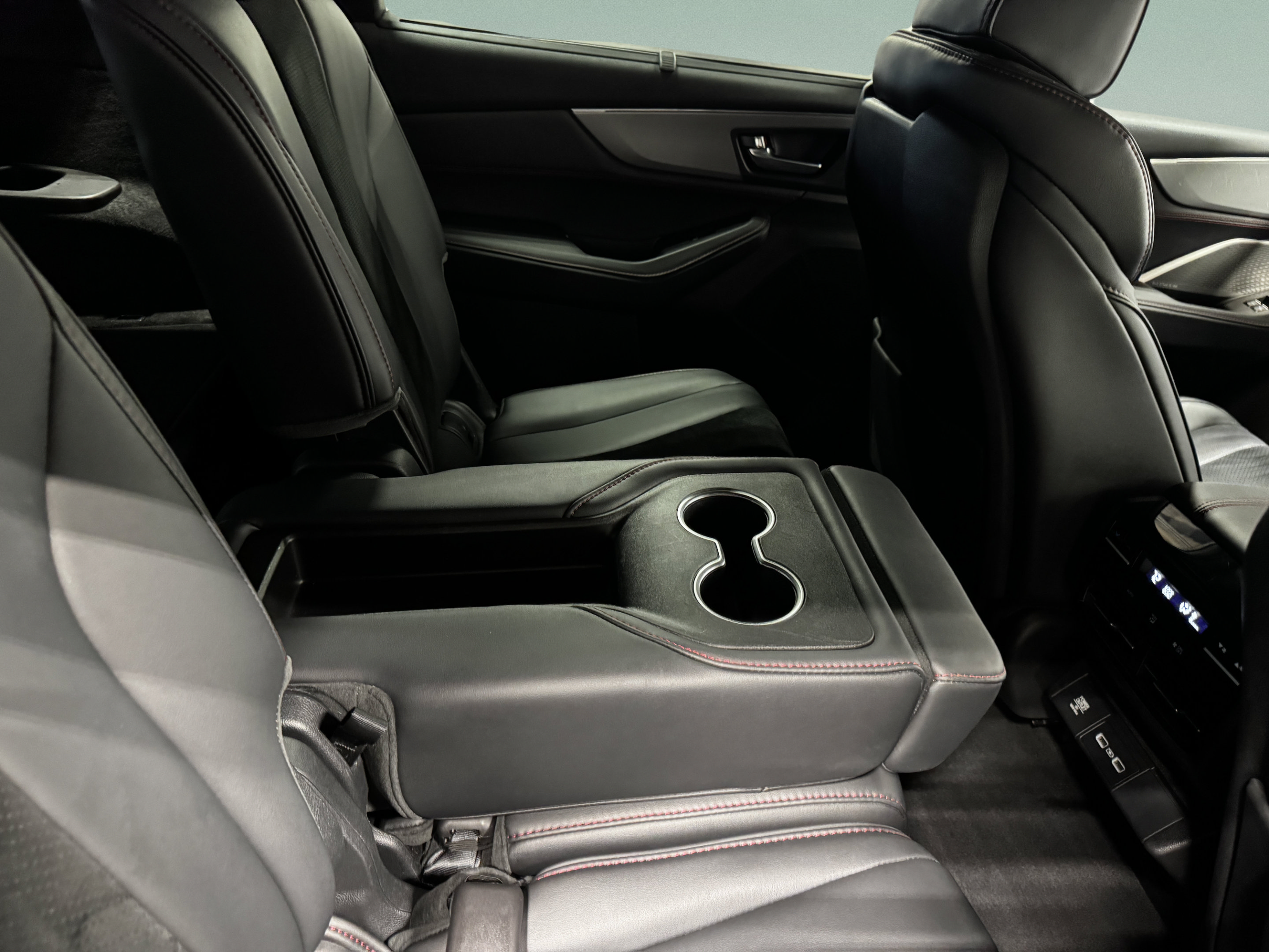 2024 Acura MDX A-Spec Package - Photo 34