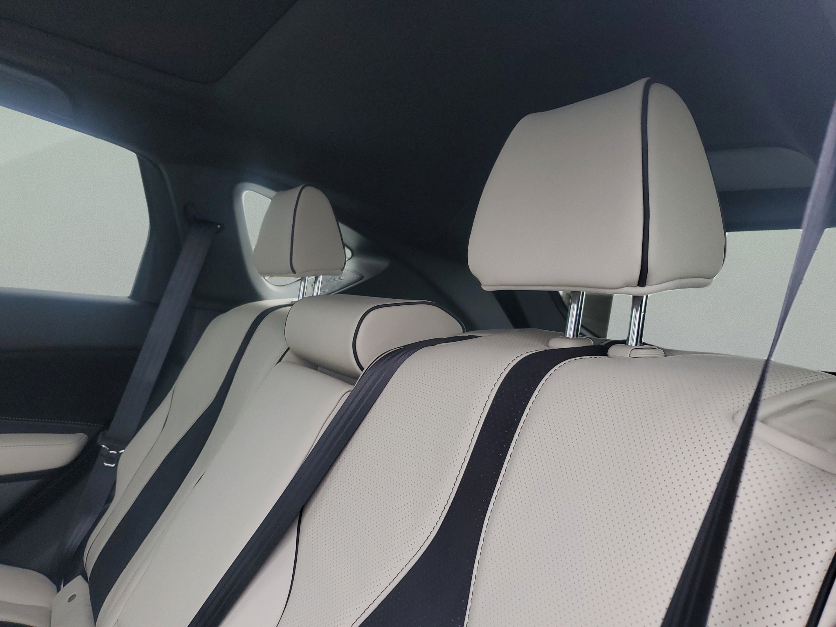 2026 Acura RDX A-Spec Package - Photo 11