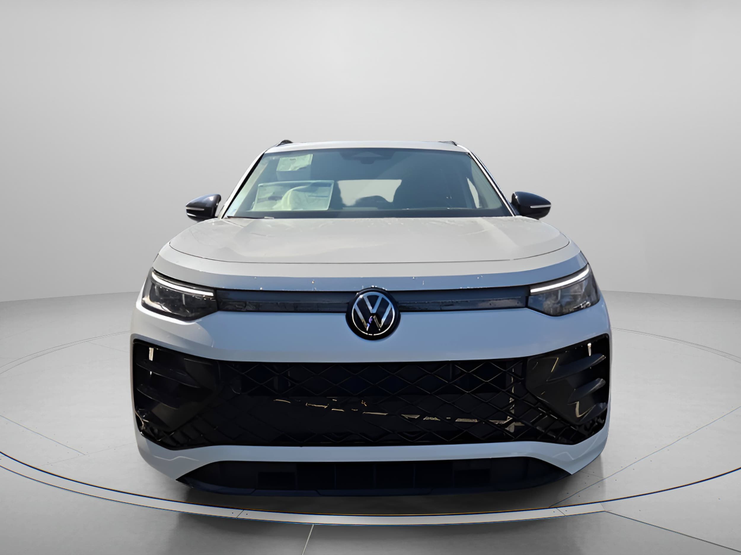 2026 Volkswagen Tiguan SE R-LINE BLACK - Photo 8