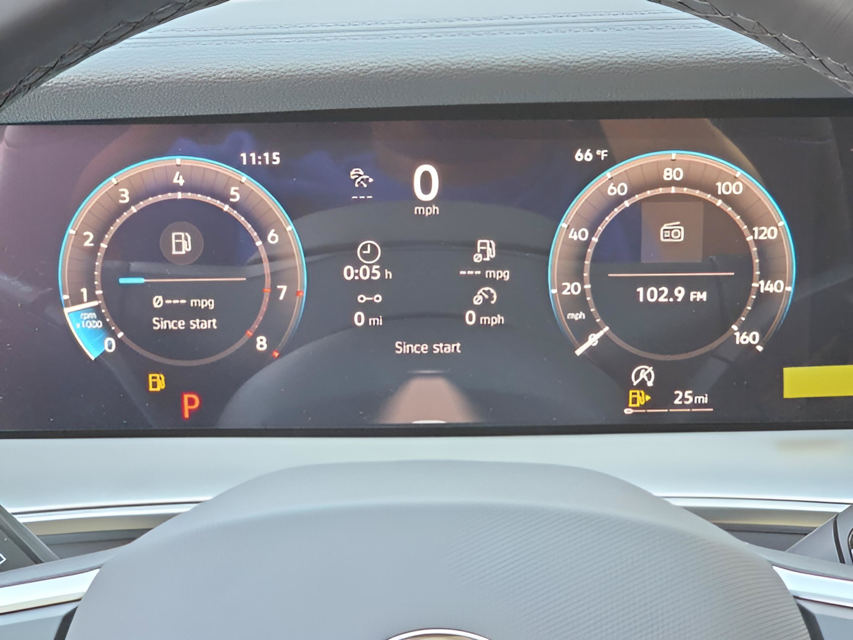 2026 Volkswagen Tiguan SE R-LINE BLACK - Photo 17