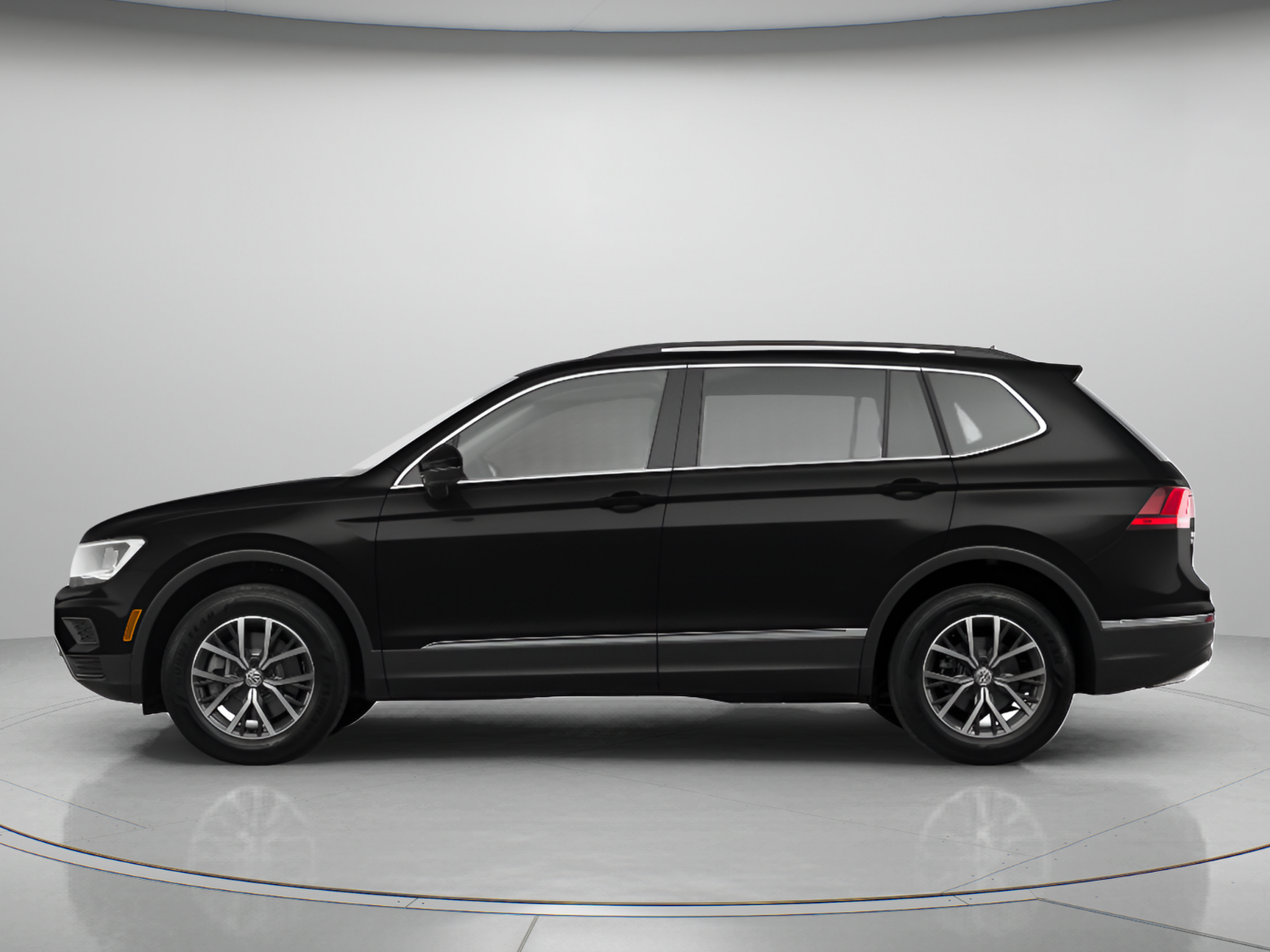 Used 2020 Volkswagen Tiguan SE 2.0T SE FWD