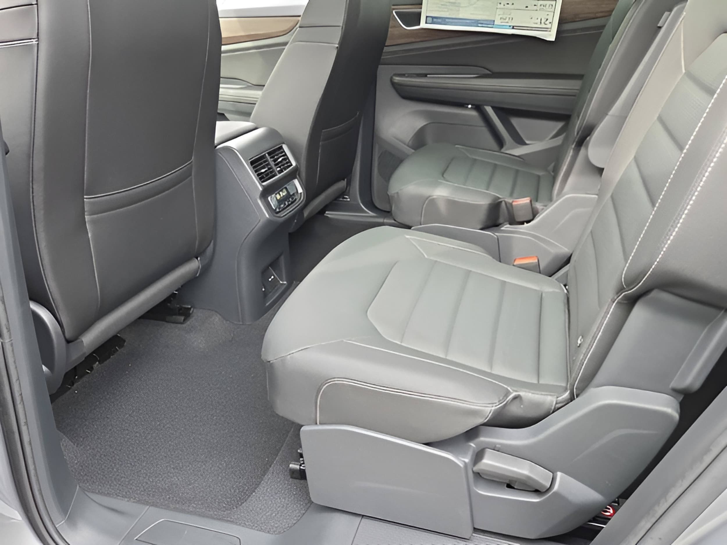 2026 Volkswagen Atlas SEL - Photo 11