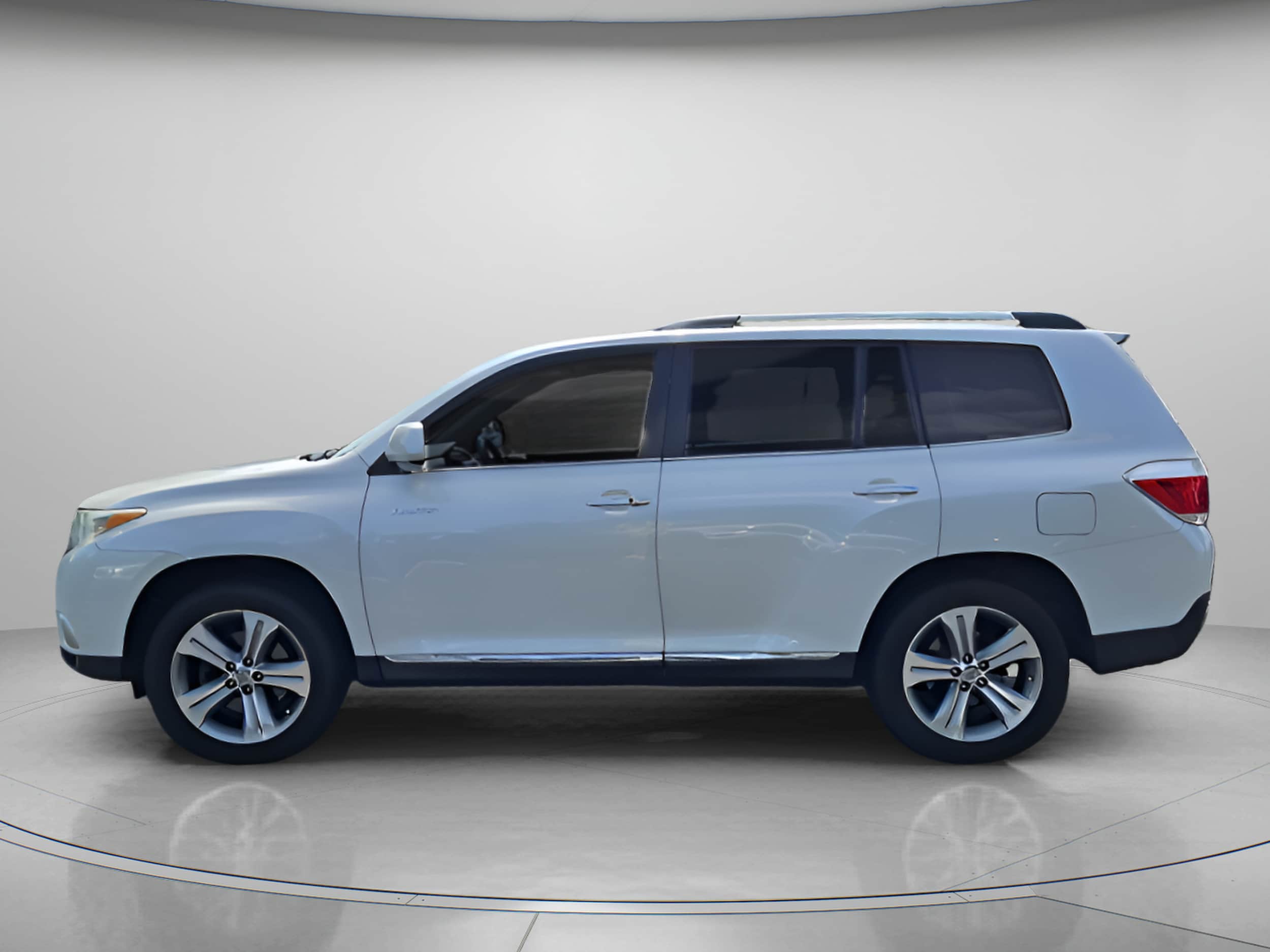 Used 2012 Toyota Highlander Limited with VIN 5TDYK3EH8CS085717 for sale in Alpharetta, GA