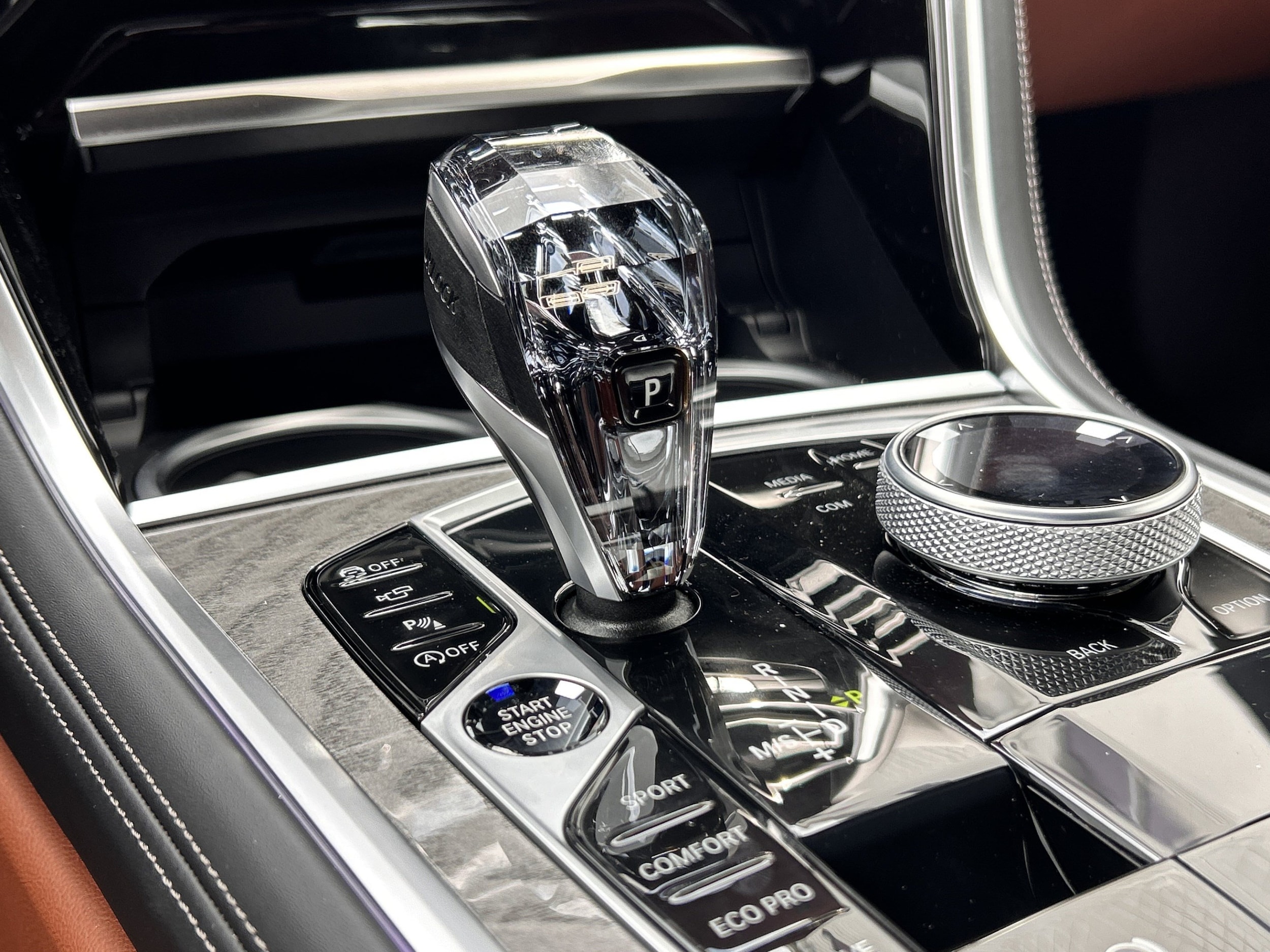2026 BMW 8 Series 840i - Photo 17