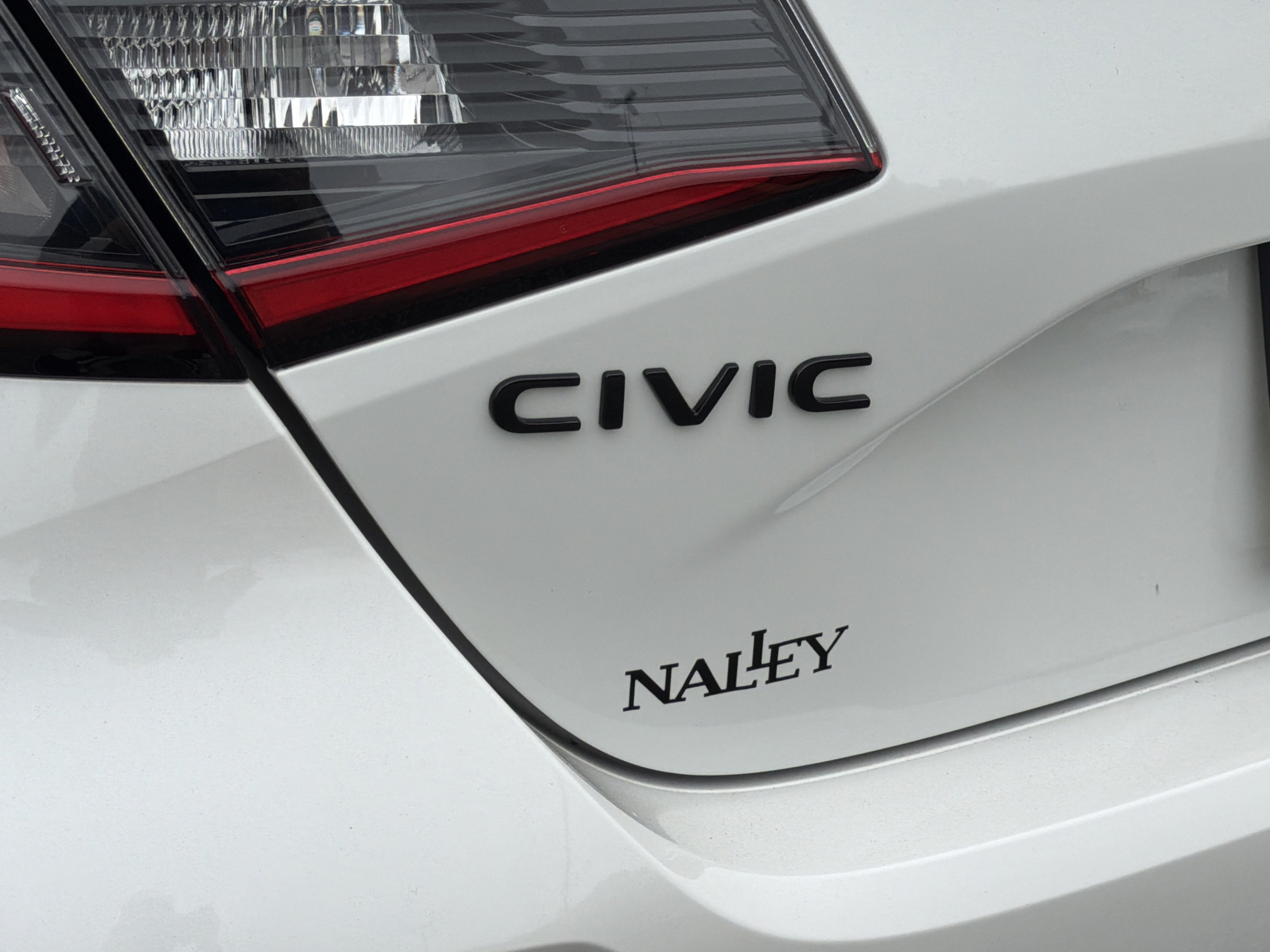 2026 Honda Civic Hatchback Sport - Photo 31