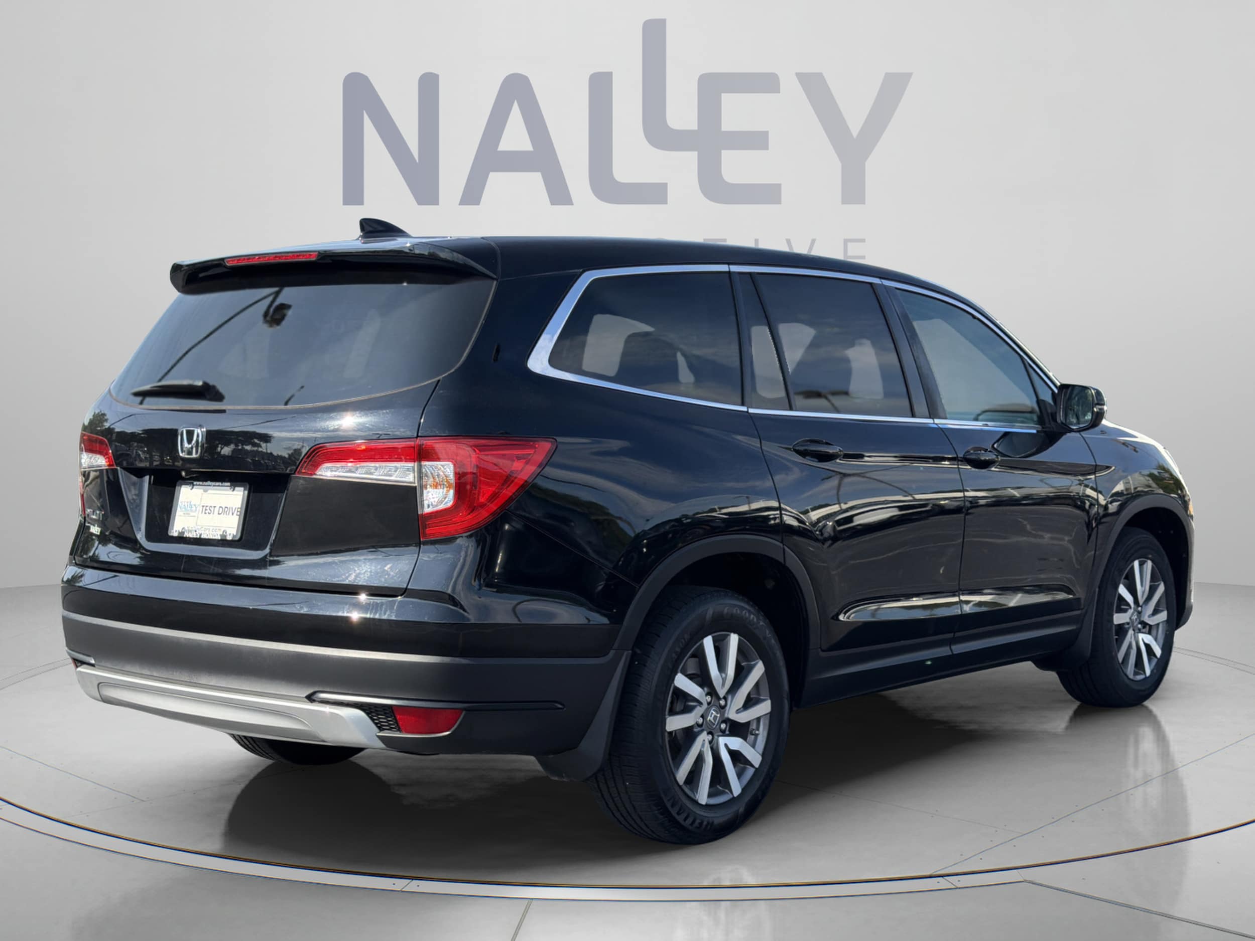 2020 Honda Pilot EX-L - Photo 6