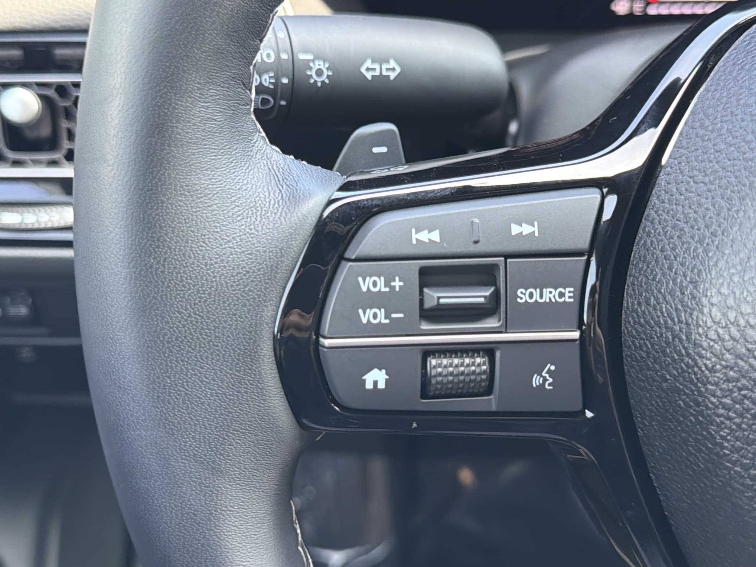 2026 Honda Civic Hatchback Sport - Photo 33