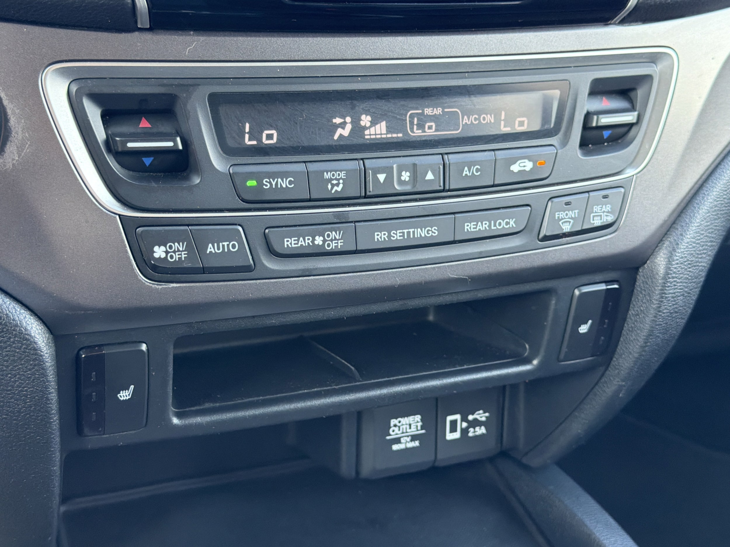 2020 Honda Pilot EX-L - Photo 13