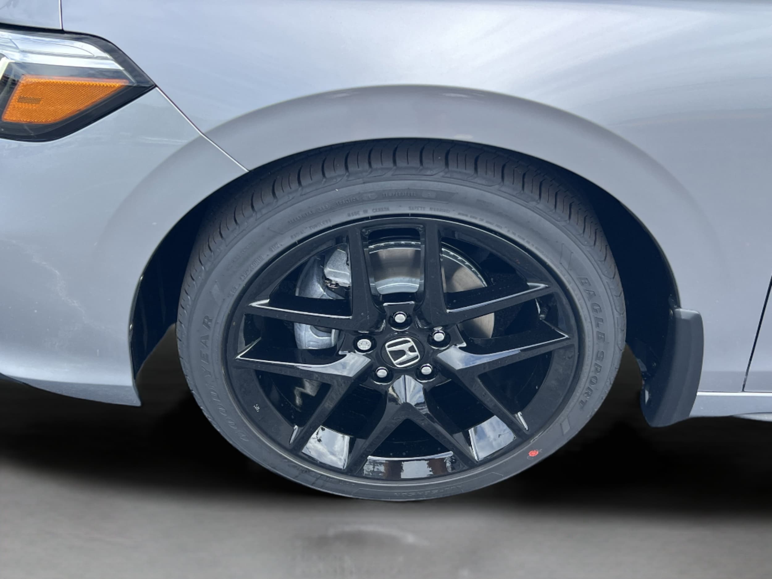 2026 Honda Civic Hatchback Sport - Photo 33