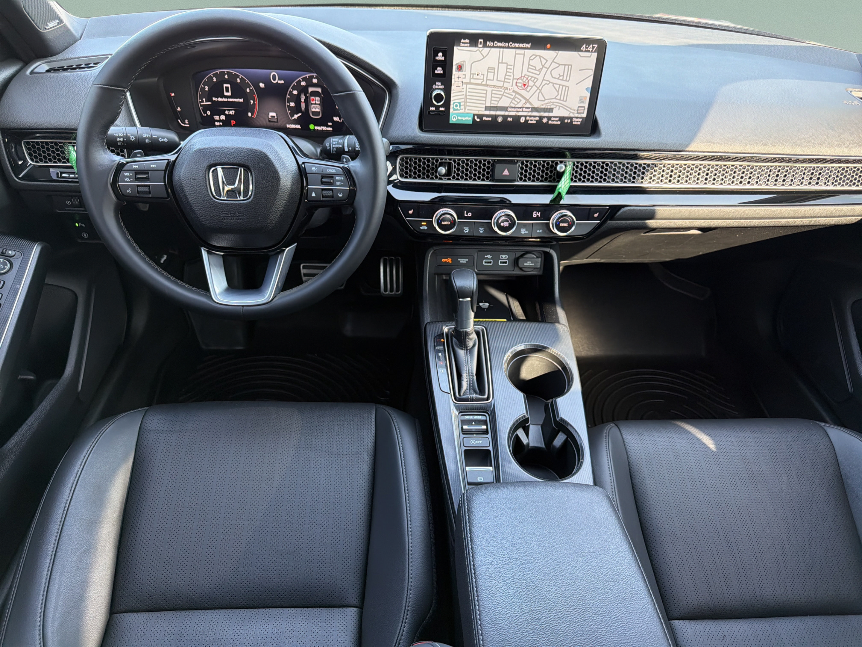 2024 Honda Civic Hatchback Sport Touring - Photo 13