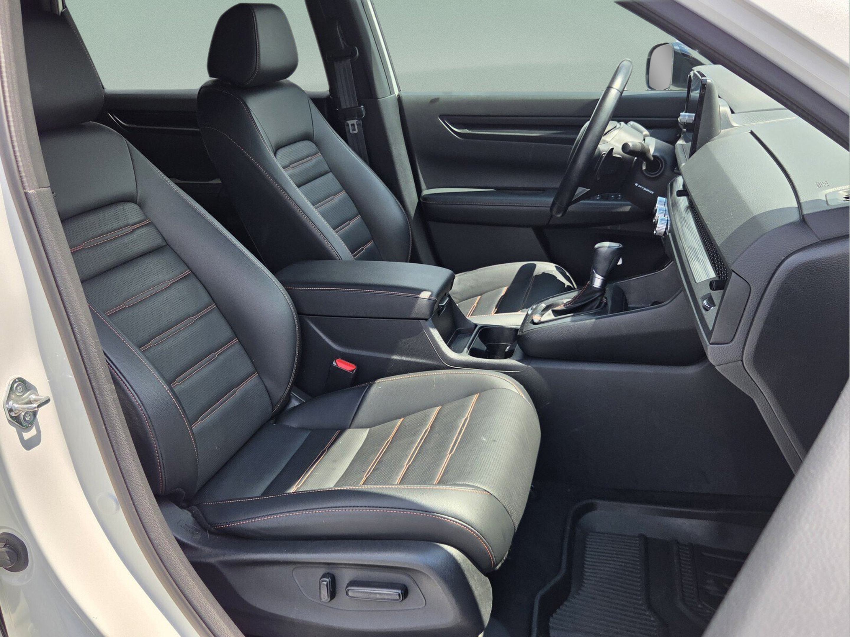 2025 Honda CR-V Sport-L - Photo 16