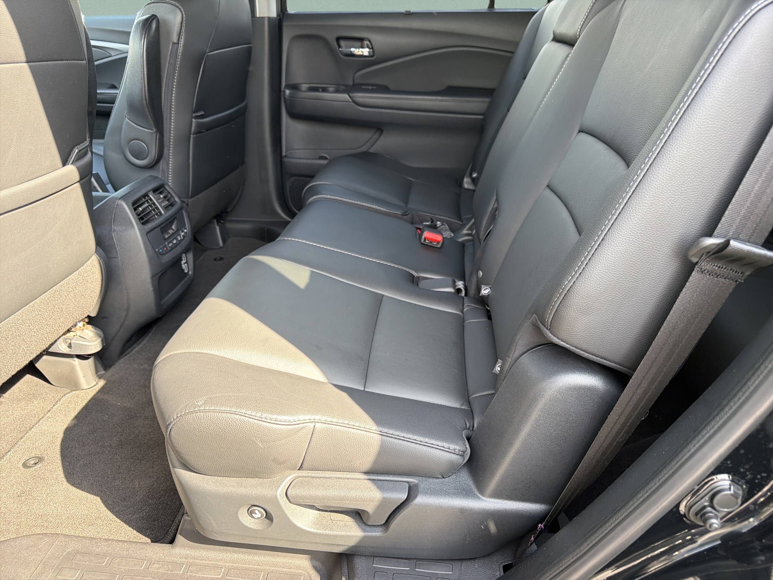 2020 Honda Pilot EX-L - Photo 24