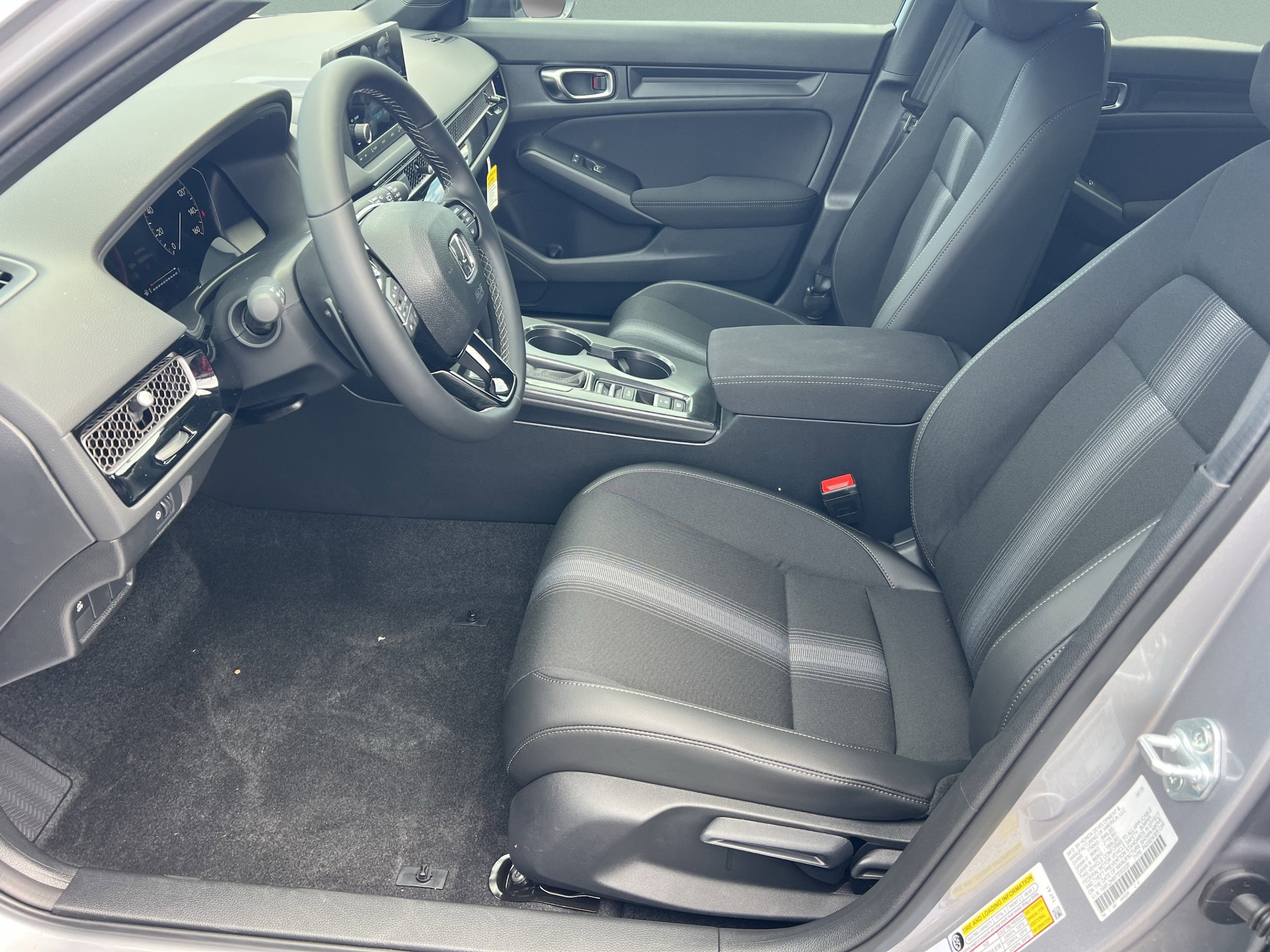 2026 Honda Civic Hatchback Sport - Photo 27