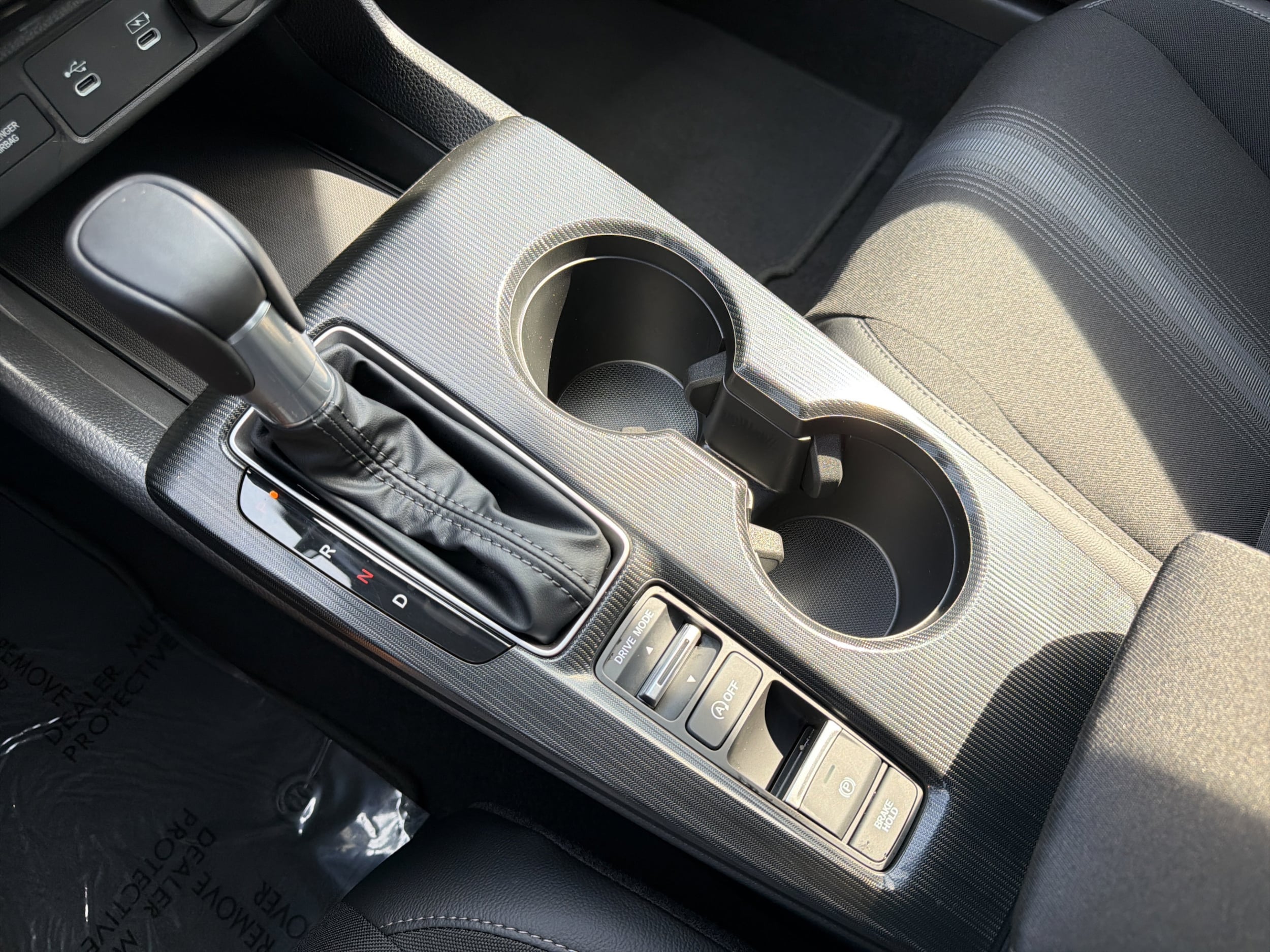 2026 Honda Civic Hatchback Sport - Photo 28