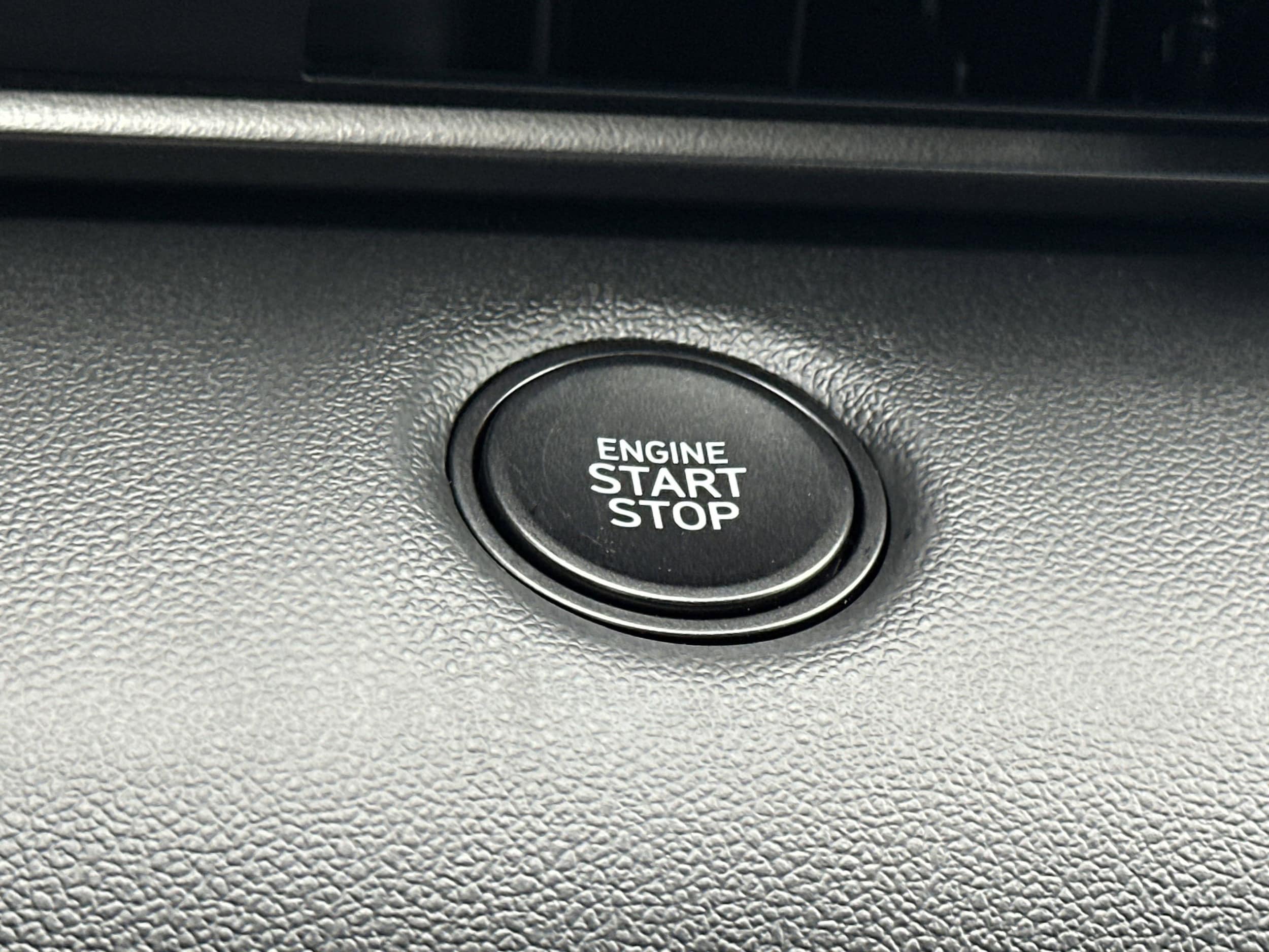 2025 Hyundai Elantra SEL - Photo 28