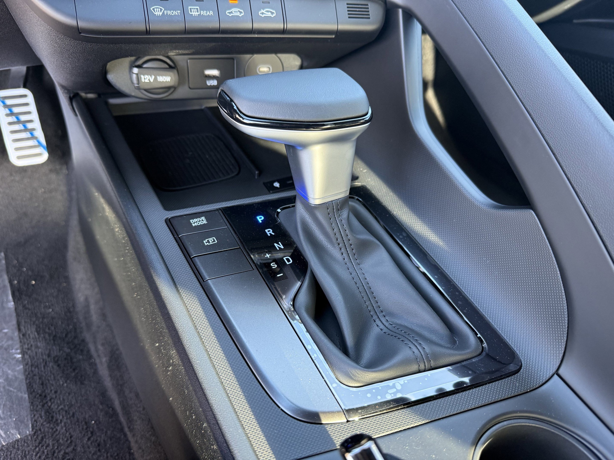 2025 Hyundai Elantra SEL - Photo 15