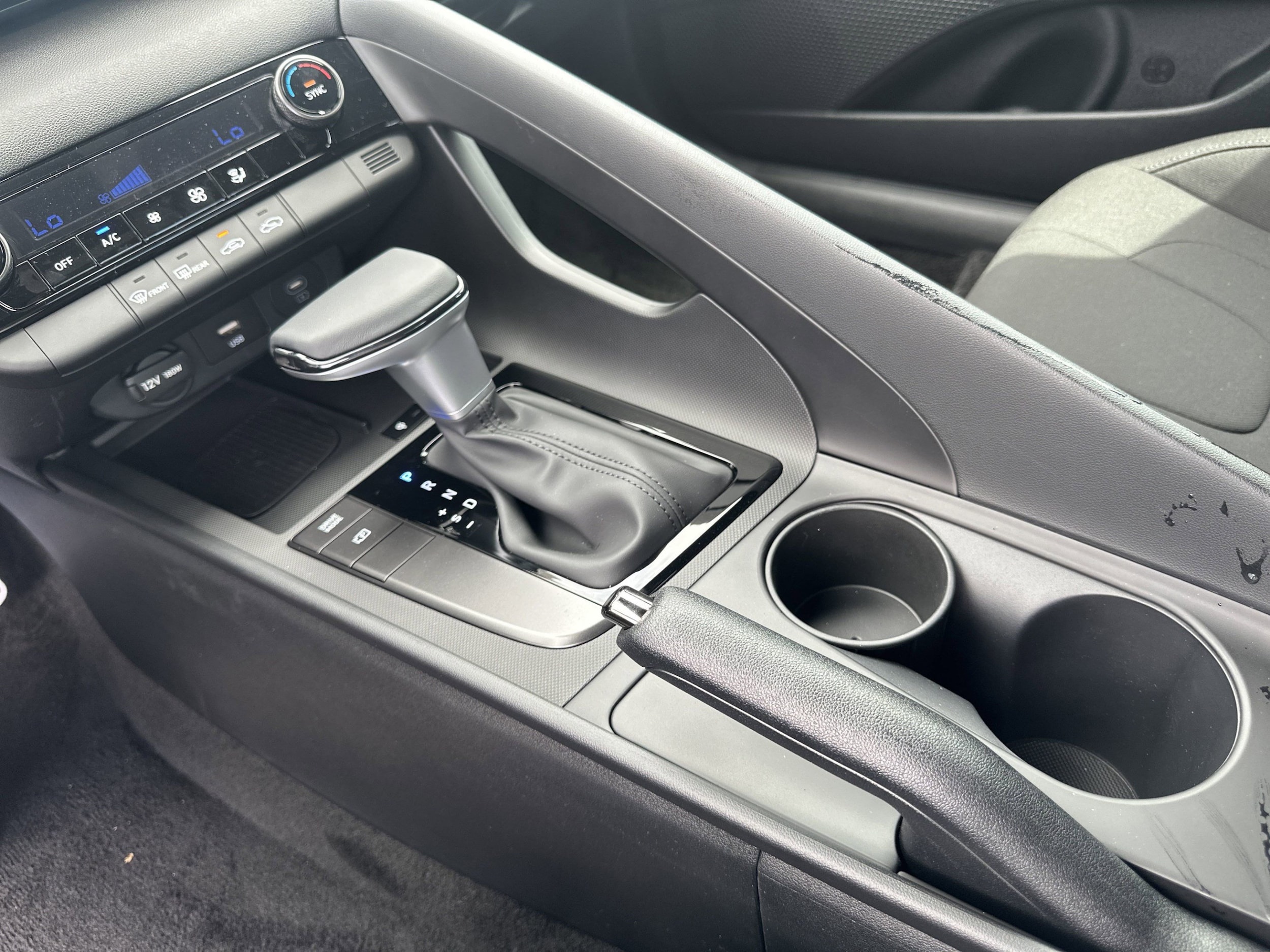 2025 Hyundai Elantra SEL - Photo 31