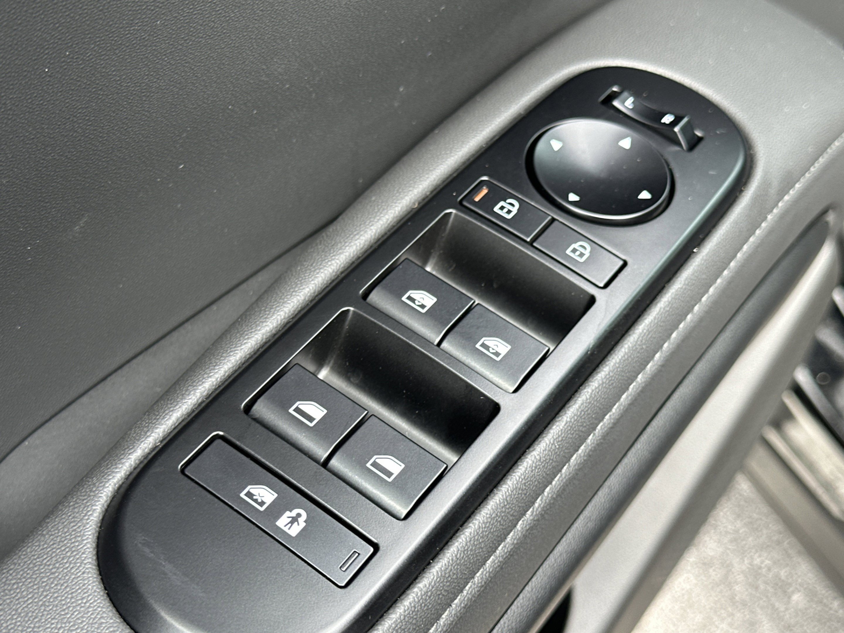 2026 Hyundai Palisade XRT Pro - Photo 33