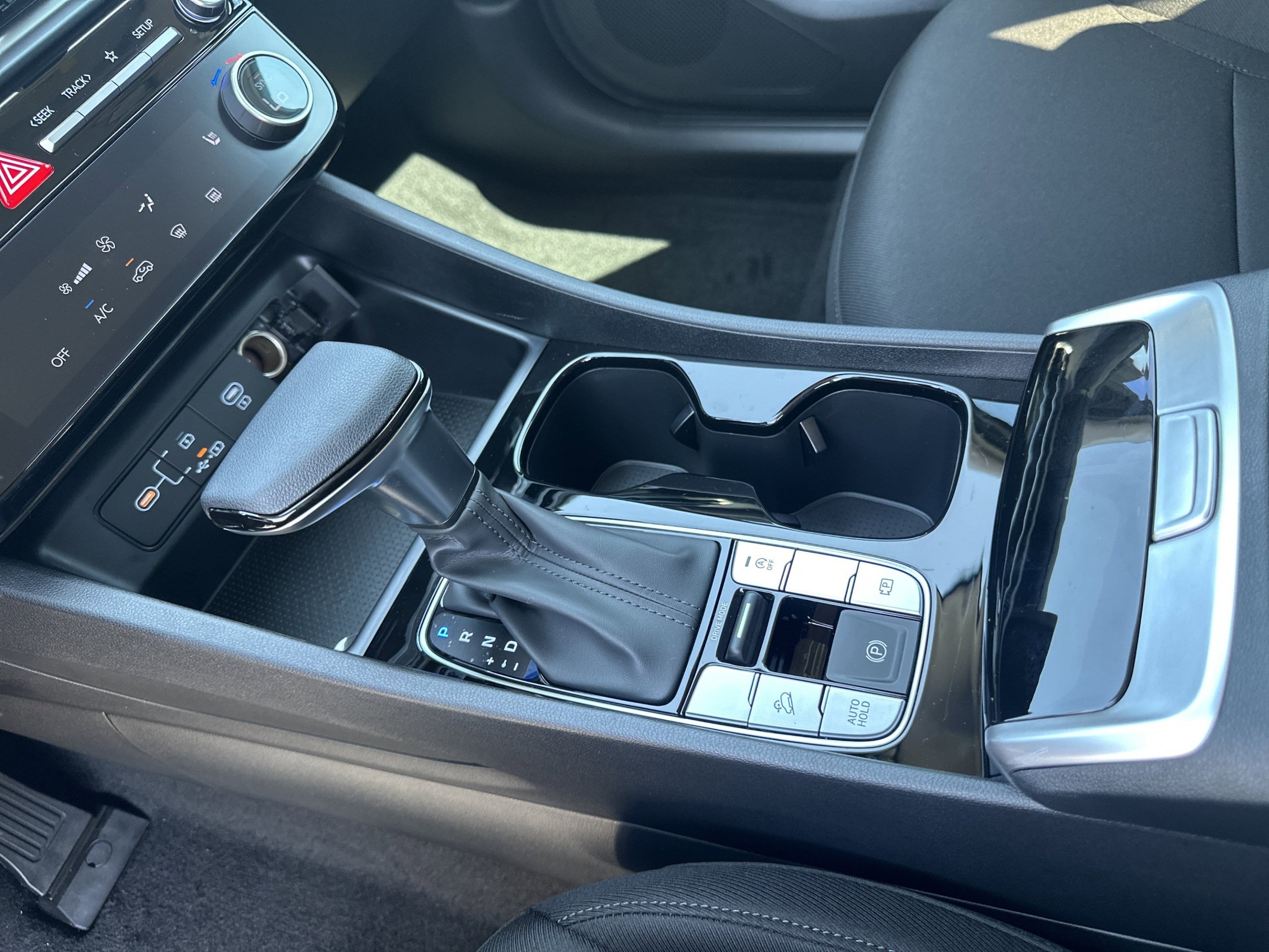 2026 Hyundai Tucson SEL - Photo 13