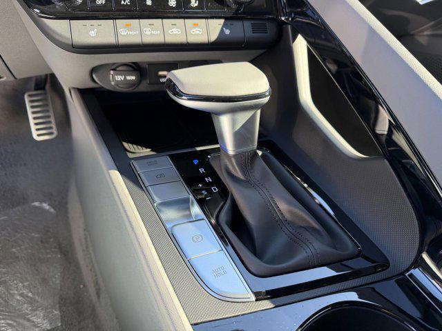 2026 Hyundai Elantra SEL - Photo 12